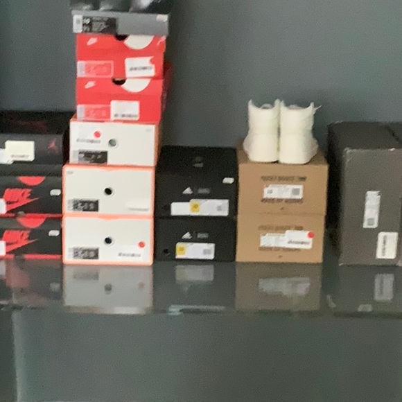 Meet your Posher, Josh - Picture 3 of 3